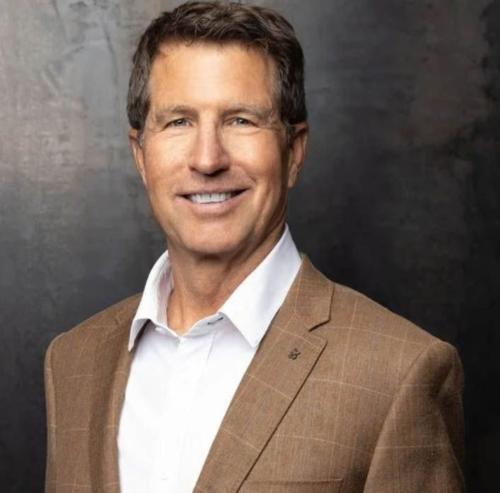 B2ap3 Large Raymond Gray